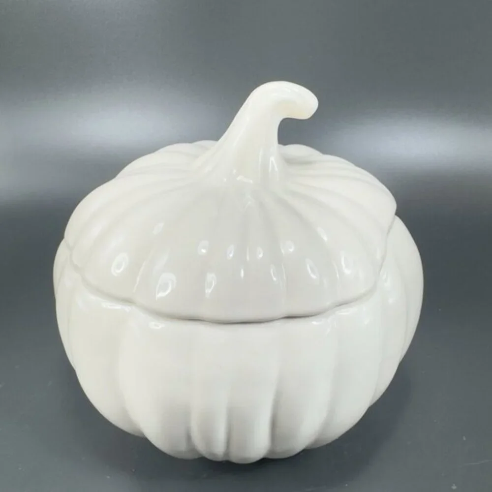 Home Interiors Stoneware Ceramic Pumpkin Shape Canister Cookie‎ Jar Container